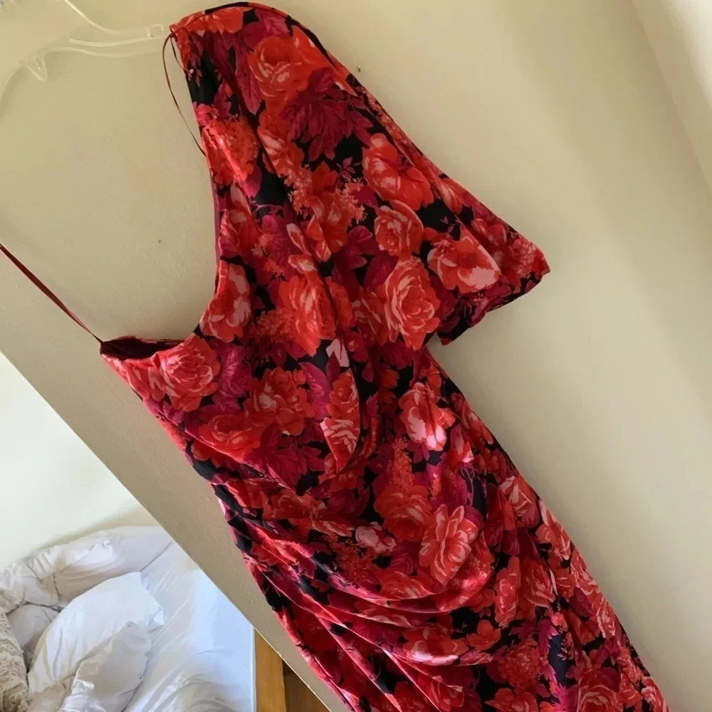 One shoulder floral drape dress - Picture 7 of 7